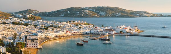 Quels sont les meilleurs circuits pour découvrir les îles des Cyclades en Grèce?
